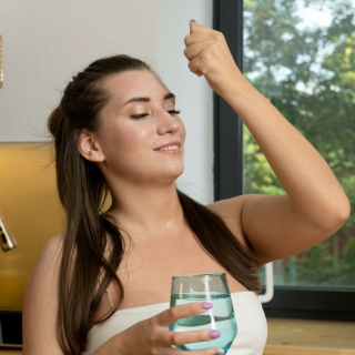 Elise Moon Pornstar