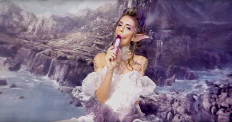 Adelle Unicorn Solo in Stunning 4K Action - Image 3