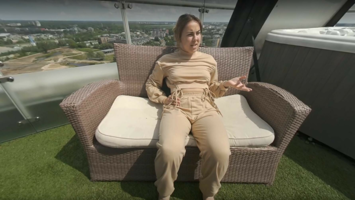 Hot Tanned Girl Adreana Oils Up In The Sun And Jills Herself Off With Huge Clear Dildo - Image 1