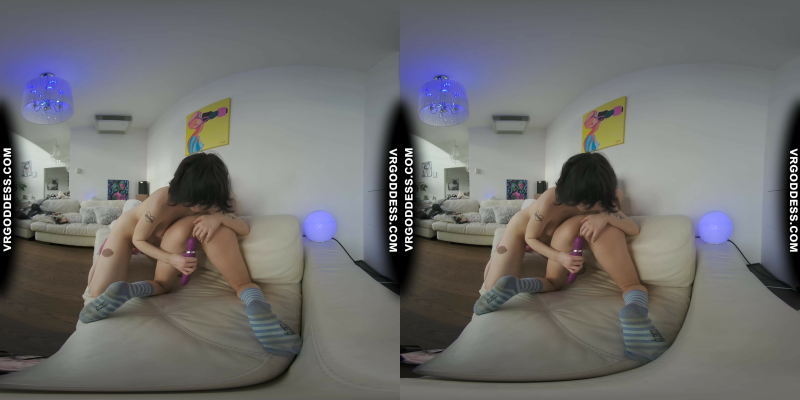 Josie Getting Her Pussy Vibrated Explicitly To Orgasm By Big Boobed Sofie White Casting Couch - Image 10