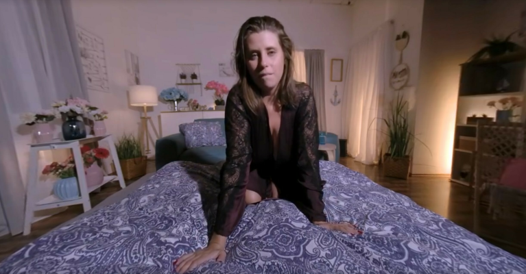 Lady Lyne Solo Tease in Stunning 4K - Image 2