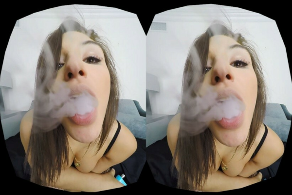 Abella Danger GFE: Smoking Hot VR Seduction - Image 5