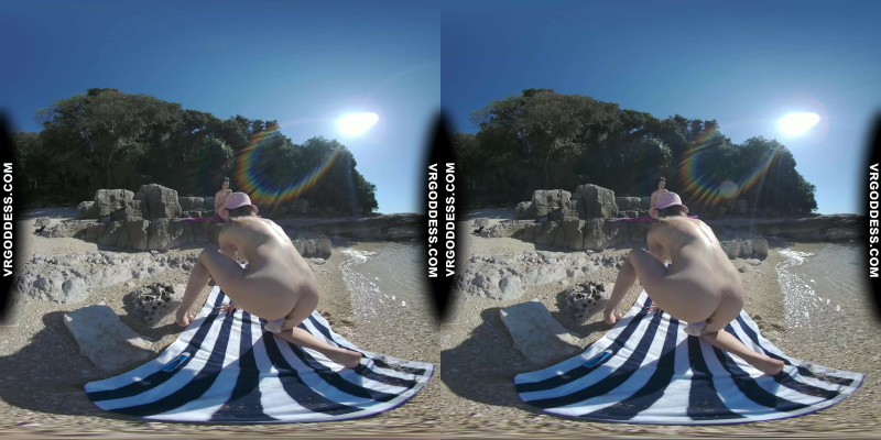 Josie Wild Public Beach Masturbation Thrill - Image 6