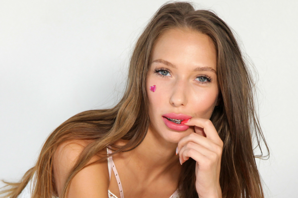 Laura Erotic - Beneath Her Grace - Image 2