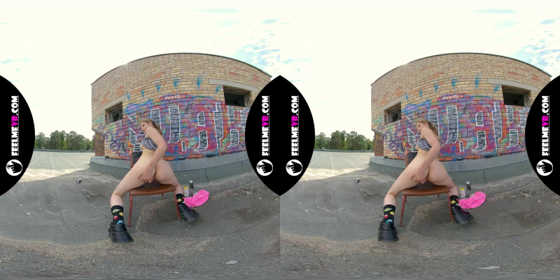 Blizard In Virtual Reality Nude Teenager Session Backstage Video - Image 8