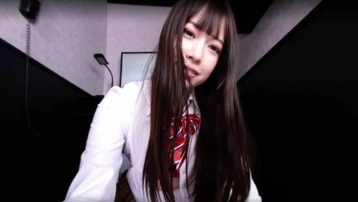 Karen Nanase VR: Sneaky Passion in Secret Spot - Image 4